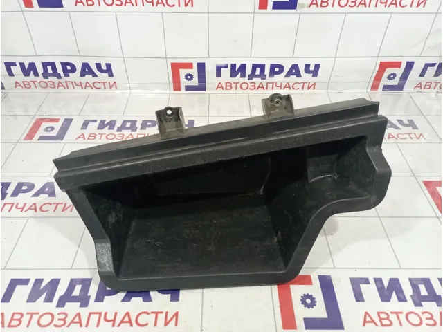 Ящик для инструментов правый Toyota Avensis (T250) 64741-05010