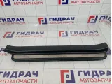 Накладка порога внутренняя передняя правая Toyota Avensis (T250) 67913-05040