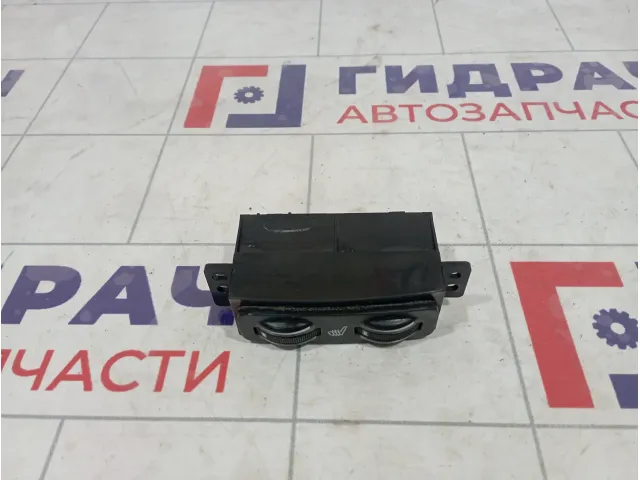 Кнопка обогрева сидений Toyota Avensis (T250) 84751-05030