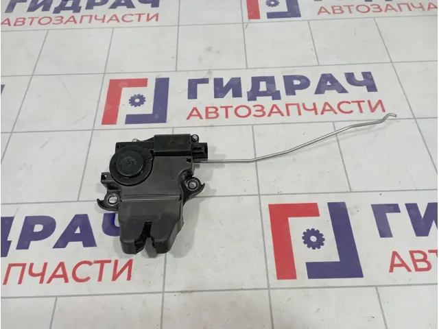 Замок багажника Toyota Avensis (T250) 64600-05011