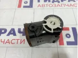 Дефлектор воздушный центральный левый Toyota Avensis (T250) 55064-05010