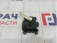 Моторчик заслонки отопителя Toyota Avensis (T250) 87106-05020