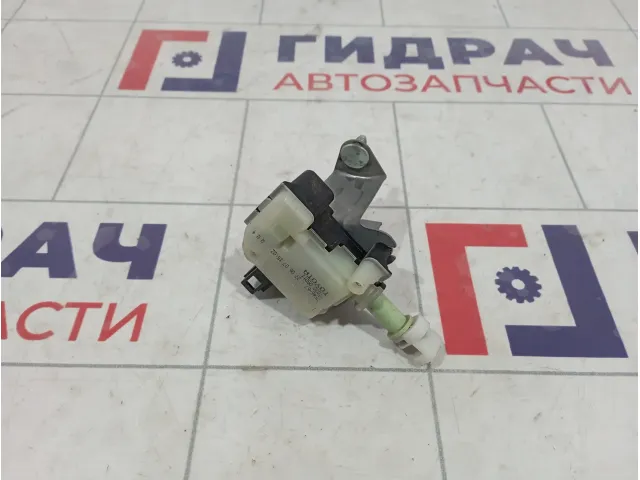 Активатор замка крышки бензобака Toyota Avensis (T250) 77030-05011