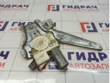 Стеклоподъемник электрический задний правый Toyota Avensis (T250) 69830-05100