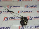 Замок двери задней левой Toyota Avensis (T250) 69060-02101