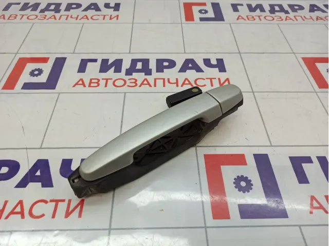 Ручка двери наружная задняя левая Toyota Avensis (T250)