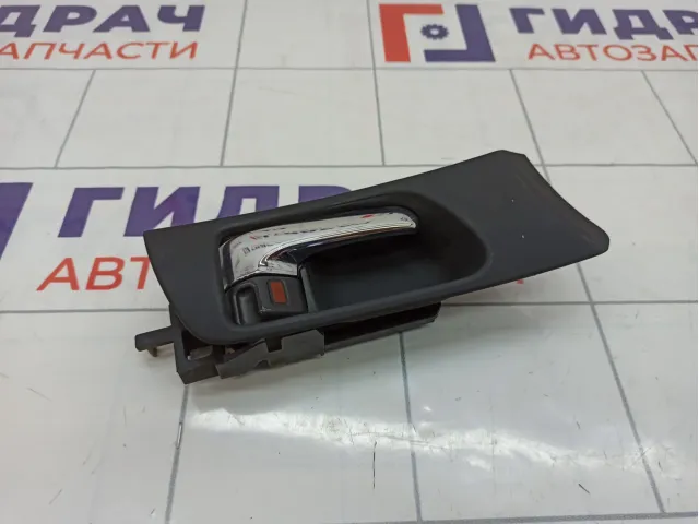 Ручка двери внутренняя передняя правая Toyota Avensis (T250) 69205-05040-B0