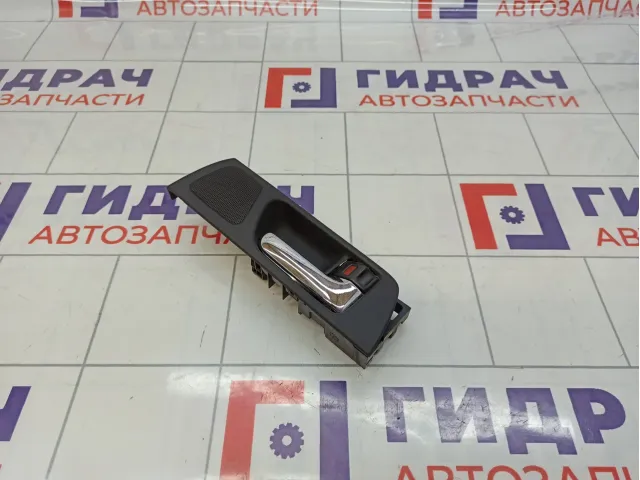 Ручка двери внутренняя задняя правая Toyota Avensis (T250) 69205-05040-B0