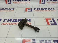 Ограничитель задней двери Toyota Avensis (T250) 68630-05040