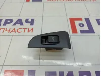 Кнопка стеклоподъемника заднего левого Toyota Avensis (T250) 84810-05050
