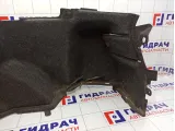 Обшивка багажника правая Toyota Avensis (T250) 64721-05050-C1