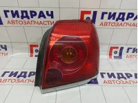 Фонарь задний правый Toyota Avensis (T250) 81551-05140