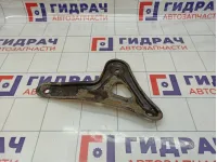 Кронштейн передней балки левый Toyota Avensis (T250) 52258-05020