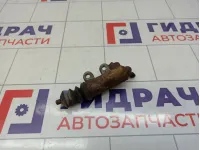 Цилиндр сцепления рабочий Toyota Avensis (T250) 31470-12130