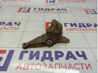 Кронштейн двигателя правый Toyota Avensis (T250) 12315-0D040