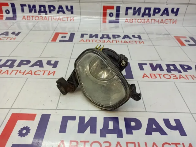 Фара противотуманная левая Toyota Avensis (T250) 81220-05060