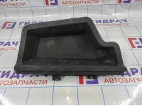 Ящик для инструментов Toyota Avensis (T250) 64742-05010.