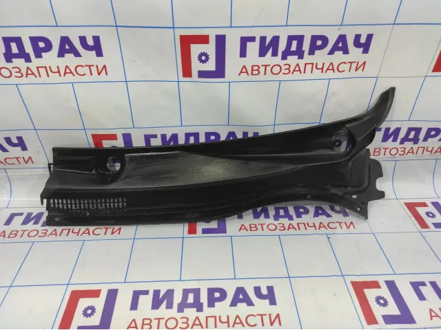 Решетка стеклооч. (планка под лобовое стекло) Toyota Avensis (T250) 5578205040. Левая.