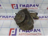 Кулак поворотный задний левый Toyota Avensis (T250) 4230505100. Замят кожух.