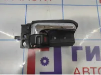 Ручка двери внутренняя правая Toyota Avensis (T250) 6920513020.