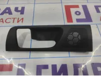 Накладка ручки внутренней Toyota Avensis (T250) 6761805030. Задняя левая.