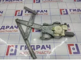 Стеклоподъемник электр. передний правый Toyota Avensis (T250) 6981005050.
