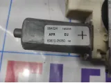 Стеклоподъемник электр. передний правый Toyota Avensis (T250) 6981005050.