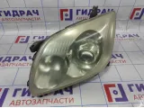 Фара левая Toyota Avensis (T250) 8117005194. Дефект.