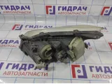 Фара правая Toyota Avensis (T250) 8113005194. Дефект.