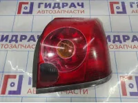 Фонарь задний правый Toyota Avensis (T250) 8155105140.