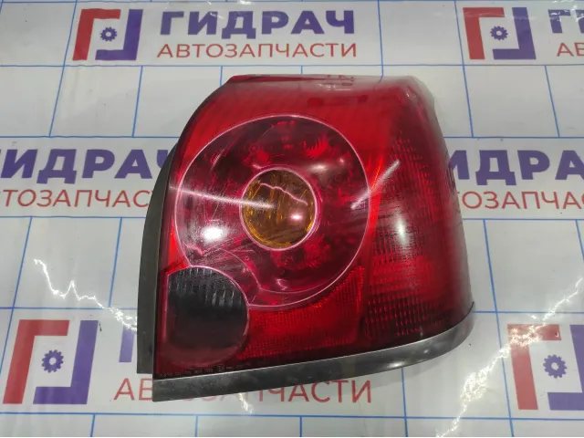 Фонарь задний правый Toyota Avensis (T250) 8155105140.