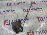 Замок двери передней правой Toyota Avensis (T250) 6903002161.