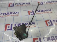 Замок двери передней правой Toyota Avensis (T250) 6903002161.