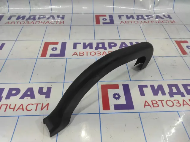 Накладка декоративная Toyota Avensis (T250) 8281705350. Правая на петлю багажника.