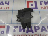 Замок багажника Toyota Avensis (T250) 6460005011. Дефект. Сломан кожух.