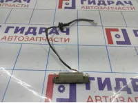 Кнопка открывания багажника Toyota Avensis (T250) 8484020010.