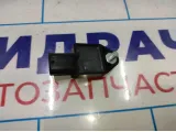 Датчик AIR BAG Toyota Avensis (T250) 8983105010.