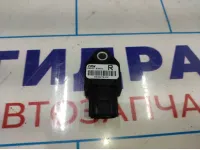 Датчик AIR BAG Toyota Avensis (T250) 8983305010.