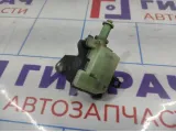 Активатор замка крышки бензобака Toyota Avensis (T250) 7703005010.