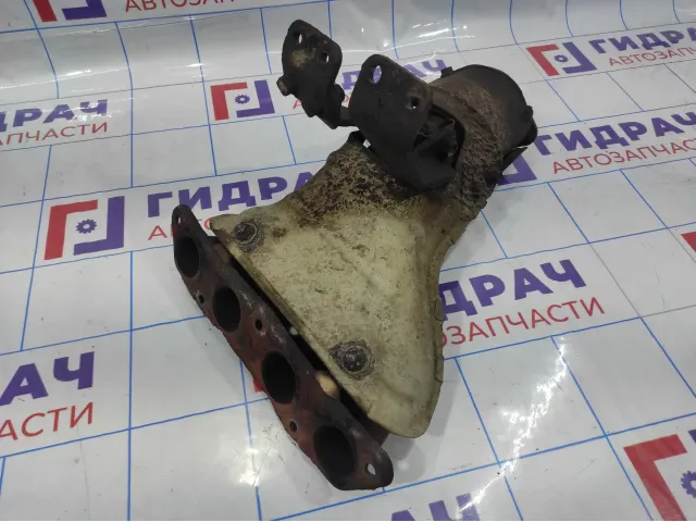 Коллектор выпускной Toyota Avensis (T250) 171040D101. С катализатором.