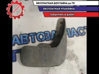 Брызговик задний правый Toyota Avensis 2008
