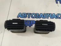 Дефлектор воздушный шт Toyota Avensis 2008