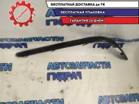 Молдинг заднего бампера правый Toyota Avensis 2008