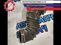 Патрубок воздушного фильтра Toyota Avensis 2008