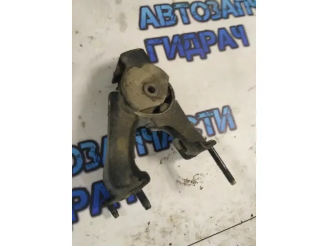 Подушка двигателя задняя Toyota Avensis 2008