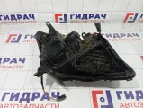 Фара левая Toyota Avensis 8117005240