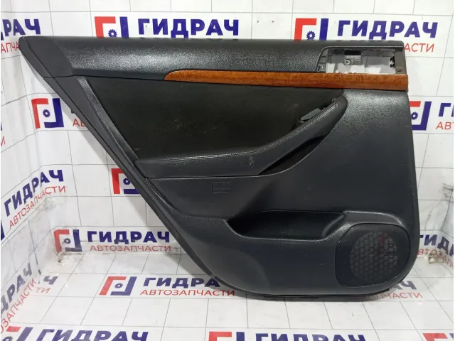Обшивка двери задней левой Toyota Avensis 6764005A30B1