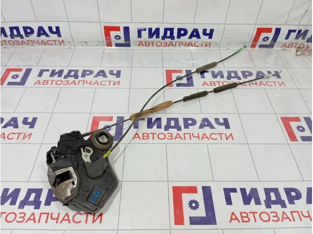 Замок двери задней правой Toyota Avensis 6905002102