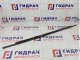 Накладка стекла переднего правого Toyota Avensis