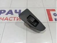 Кнопка стеклоподъемника заднего левого Toyota Avensis 8481005050